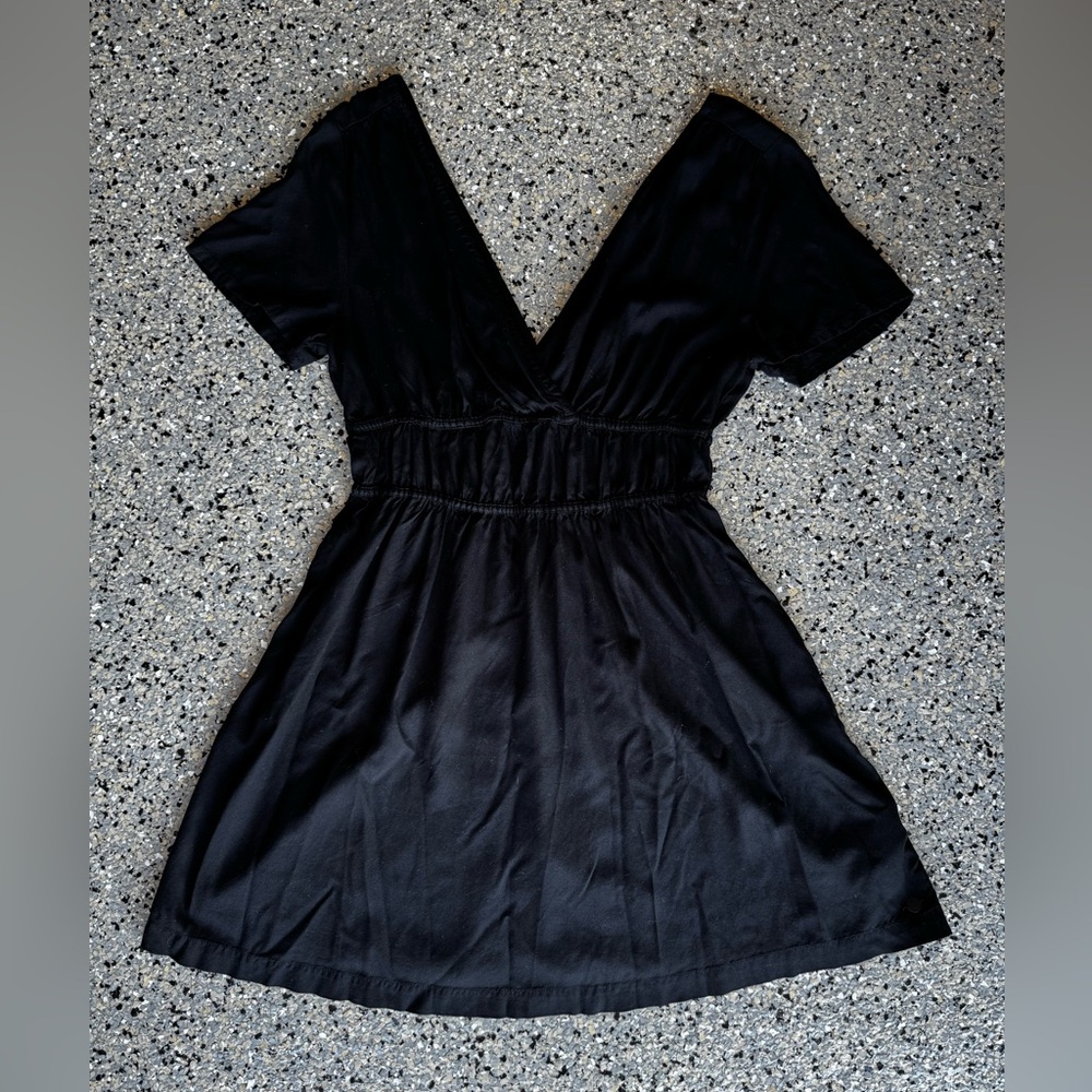 NWOT Roxy Black V-Neck Dress, size small